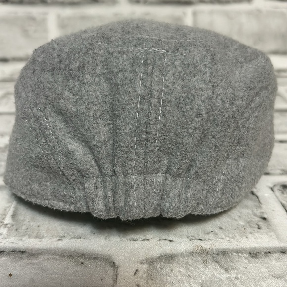 Carter's Boy’s Newsboy Cap Gray Hat, Plaid Lining Cap 3-9 Months, Elastic Back - Picture 4 of 7